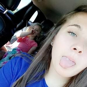 Meet your Posher, Kaylin